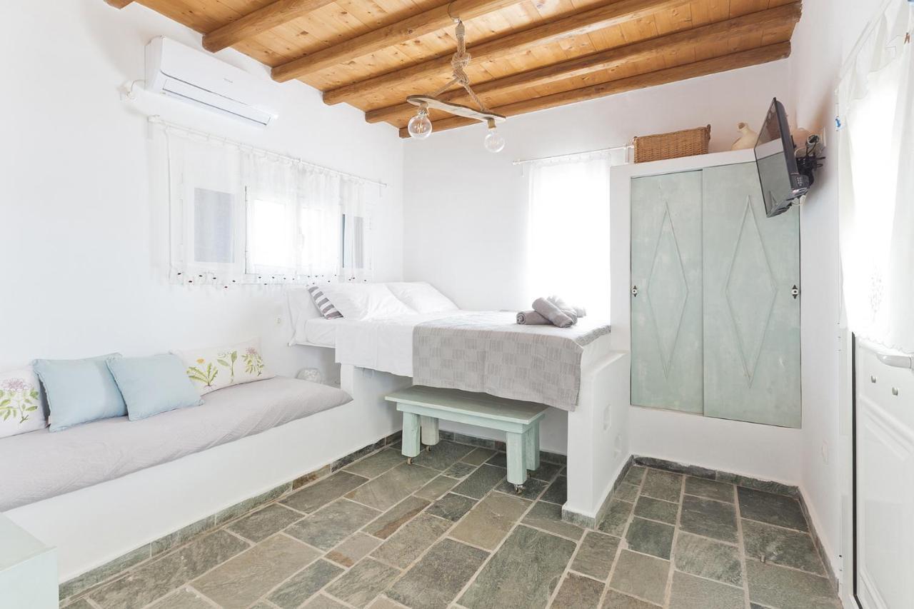 Μπλε Στουντιο 1 Villa Livadi  ภายนอก รูปภาพ